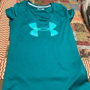Under Armour green tee